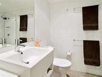 Wyndel Apartments - Encore - Accommodation Port Macquarie 7
