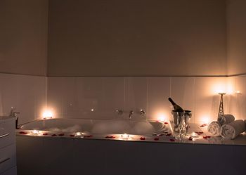 De'Vine Escape - Accommodation Port Macquarie 7