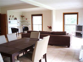 House Of Laurels - Accommodation Port Macquarie 5