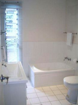 House Of Laurels - Accommodation Port Macquarie 7