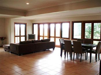 House Of Laurels - Accommodation Port Macquarie 13