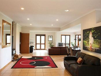 House Of Laurels - Accommodation Port Macquarie 32