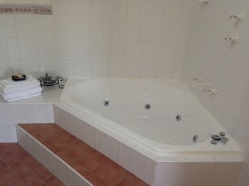 Valley Of The Waters B&B - Accommodation Port Macquarie 8
