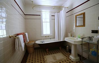 Singletons Retreat - Accommodation Port Macquarie 3