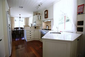 Singletons Retreat - Accommodation Port Macquarie 11