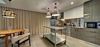 Zara Tower - Luxury Suites And Apartments - Accommodation Port Macquarie 32