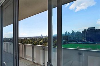 Astra Apartments - St Kilda Rd - Accommodation Port Macquarie 5