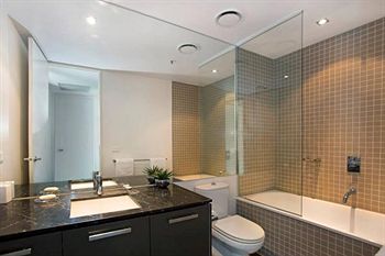 Astra Apartments - St Kilda Rd - Accommodation Port Macquarie 7