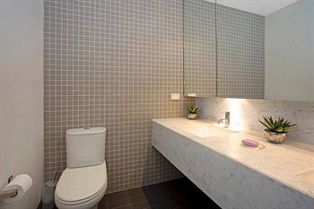 Astra Apartments - St Kilda Rd - Accommodation Port Macquarie 9