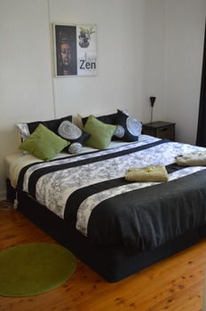 House On The Hill - Hunter Valley - Accommodation Port Macquarie 4