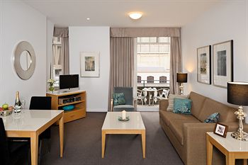 Treasury On Collins - Accommodation Port Macquarie 15