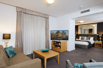 Treasury On Collins - Accommodation Port Macquarie 34