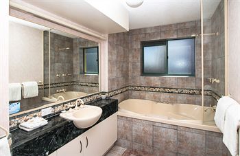 The Waterview - Accommodation Port Macquarie 5