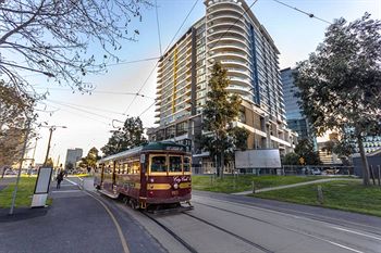 Melbourne Holiday Apartments At McCrae Docklands - Accommodation Port Macquarie 9