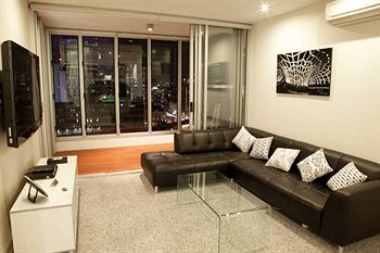 Melbourne Holiday Apartments At McCrae Docklands - Accommodation Port Macquarie 10
