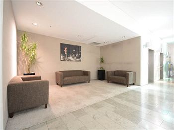 Melbourne Holiday Apartments At McCrae Docklands - Accommodation Port Macquarie 13