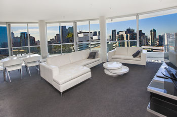 Melbourne Holiday Apartments At McCrae Docklands - Accommodation Port Macquarie 22