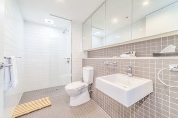 Melbourne Holiday Apartments At McCrae Docklands - Accommodation Port Macquarie 26