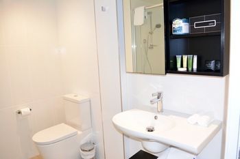 Apartments Melbourne Domain - CBD - Accommodation Port Macquarie 5