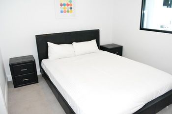 Apartments Melbourne Domain - CBD - Accommodation Port Macquarie 14