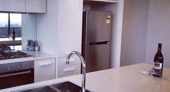 Apartments Melbourne Domain - South Melbourne - Accommodation Port Macquarie 25