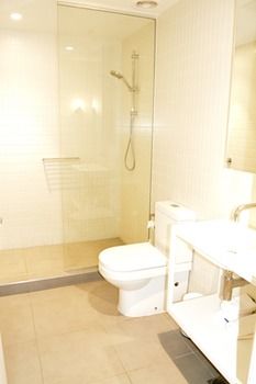 Apartments Melbourne Domain - South Melbourne - Accommodation Port Macquarie 36
