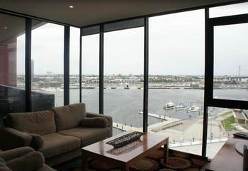 Apartments Melbourne Domain - Docklands - Accommodation Port Macquarie 13