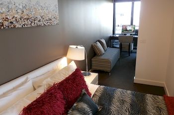 Aura On Flinders Serviced Apartments - Accommodation Port Macquarie 4