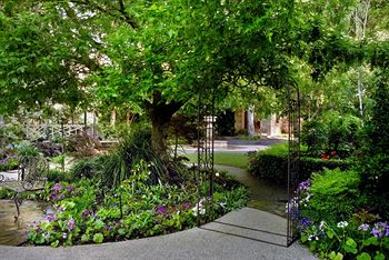 Elizabethan Lodge - Accommodation Port Macquarie 3