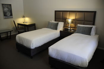 Riverside Oaks Golf Resort - Accommodation Port Macquarie 16