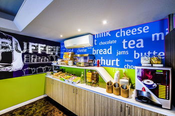 Ibis Budget Fawkner - Accommodation Port Macquarie 12