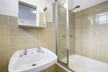 Fairfield West NSW Accommodation Port Macquarie