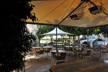 The Bayview Hotel - Accommodation Port Macquarie 0