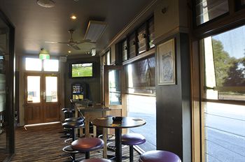 The Bayview Hotel - Accommodation Port Macquarie 1