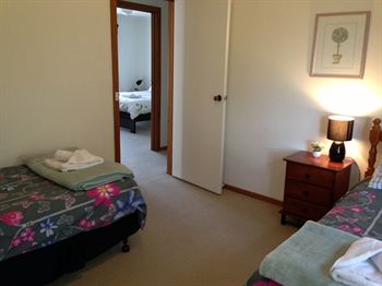 Australian Home Away @ East Doncaster George - Accommodation Port Macquarie 5