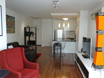 Alpha Apartments Melbourne - Accommodation Port Macquarie 2