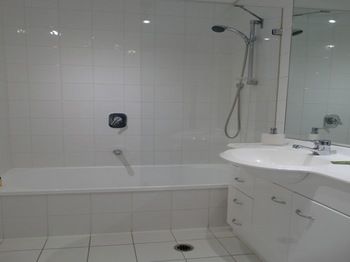 Alpha Apartments Melbourne - Accommodation Port Macquarie 6