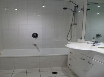 Alpha Apartments Melbourne - Accommodation Port Macquarie 24