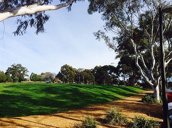 Box Hill Studios At Canterbury Gardens - Accommodation Port Macquarie 22