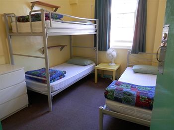 Eva's Backpackers - Accommodation Port Macquarie 5