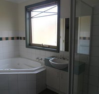 Australian Home Away  Box Hill 32 - Accommodation Port Macquarie