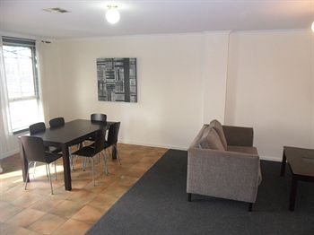 Australian Home Away @ Box Hill 32 - Accommodation Port Macquarie 10