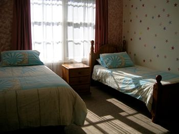 Australian Home Away @ Doncaster Grange Park - Accommodation Port Macquarie 2