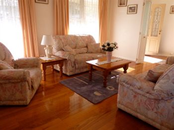 Australian Home Away @ Doncaster Grange Park - Accommodation Port Macquarie 16