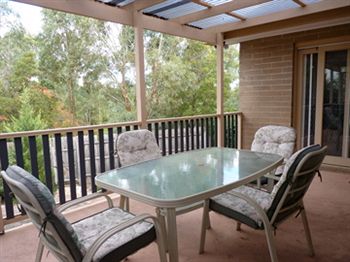 Australian Home Away @ Doncaster Grange Park - Accommodation Port Macquarie 19
