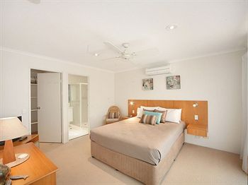 44 Cooran Court - Accommodation Port Macquarie 2