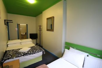 Central Perk Lodge - Accommodation Port Macquarie 9