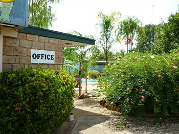 Palm Court Budget Motel Hostel/Backpackers - Accommodation Port Macquarie 0