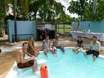 Palm Court Budget Motel Hostel/Backpackers - Accommodation Port Macquarie 10