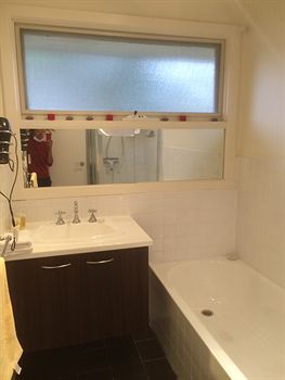 Australian Home Away Doncaster Elgar 2 - Accommodation Port Macquarie 1